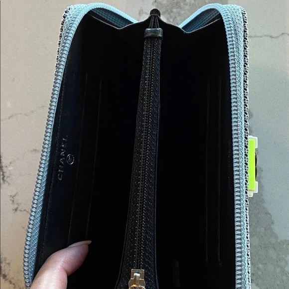 ⭐️LIMITED EDITION Authentic CHANEL Canvas Quilted Fluo Boy Zip Around Wallet ⭐️ - Picture 11 of 11